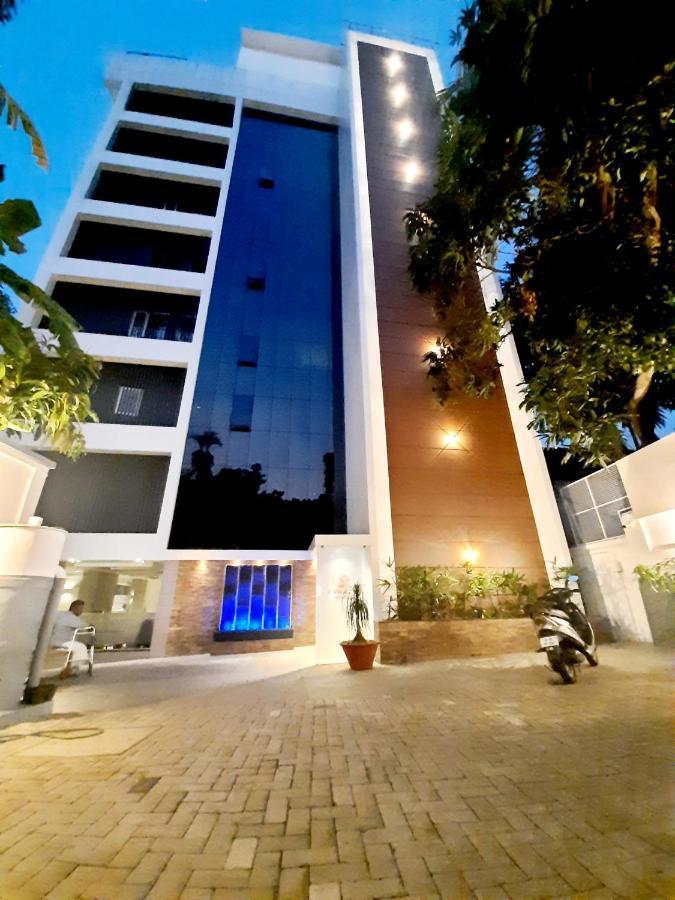 מלון קוטאיאם Iswarya Residency מראה חיצוני תמונה