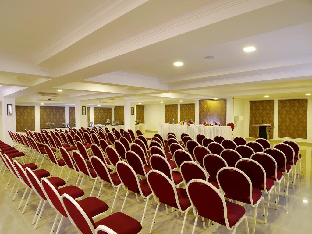 מלון קוטאיאם Iswarya Residency מראה חיצוני תמונה