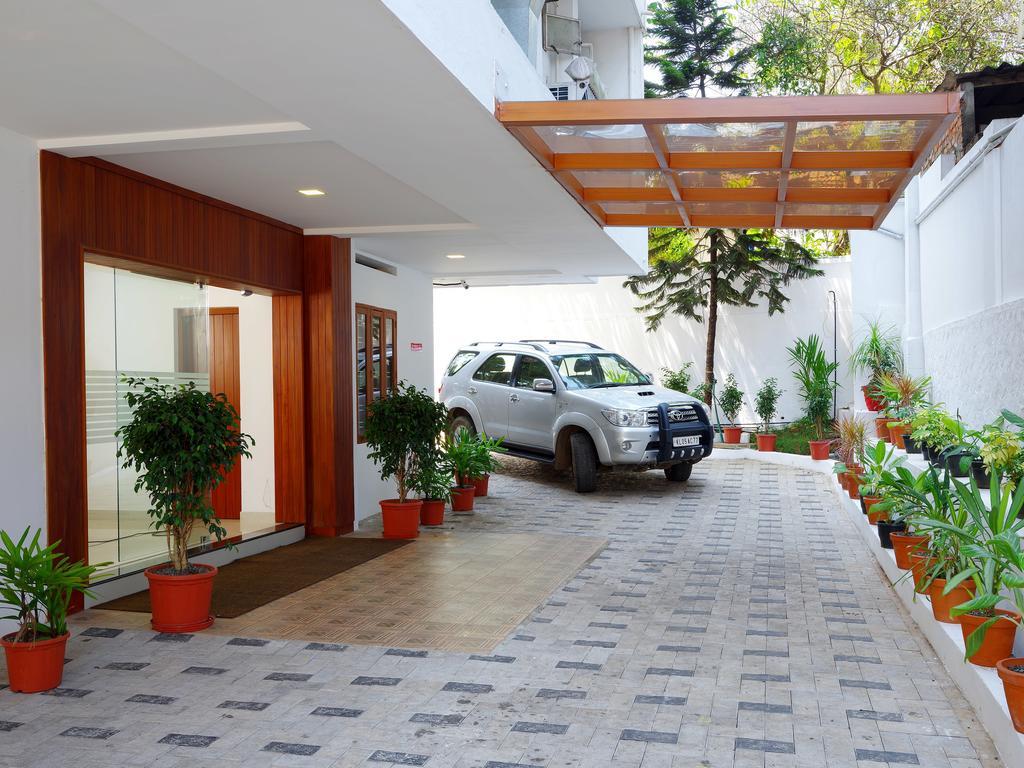 מלון קוטאיאם Iswarya Residency מראה חיצוני תמונה